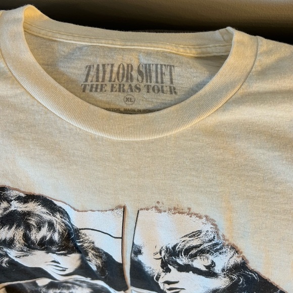 Taylor swift evermore eras tour tshirt (limited edition) unisex size xl - Picture 2 of 3